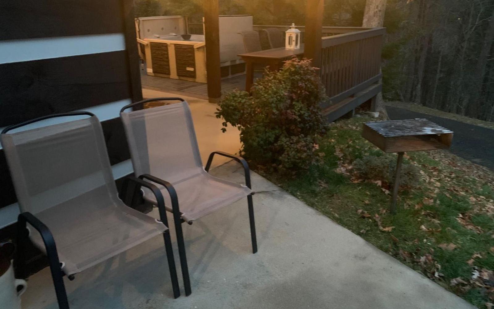 Wooded Bliss Hot Tub Single Level Cabin With No Steps Rocking Chairs And Wooded Views Pigeon Forge Exterior photo