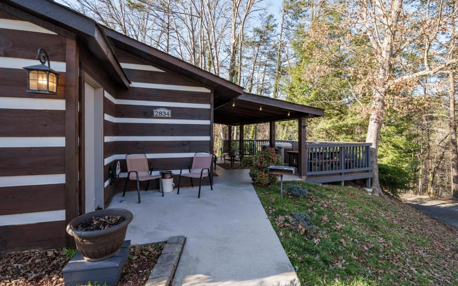 Wooded Bliss Hot Tub Single Level Cabin With No Steps Rocking Chairs And Wooded Views Pigeon Forge Exterior photo